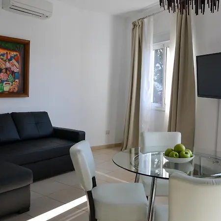Dos Olivos Apartment